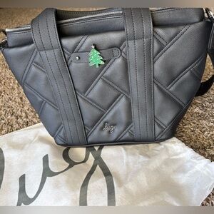 Lug Dory Matte Luxe with Charm!